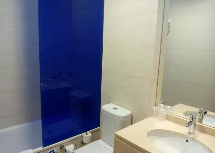 موون فندق 2*